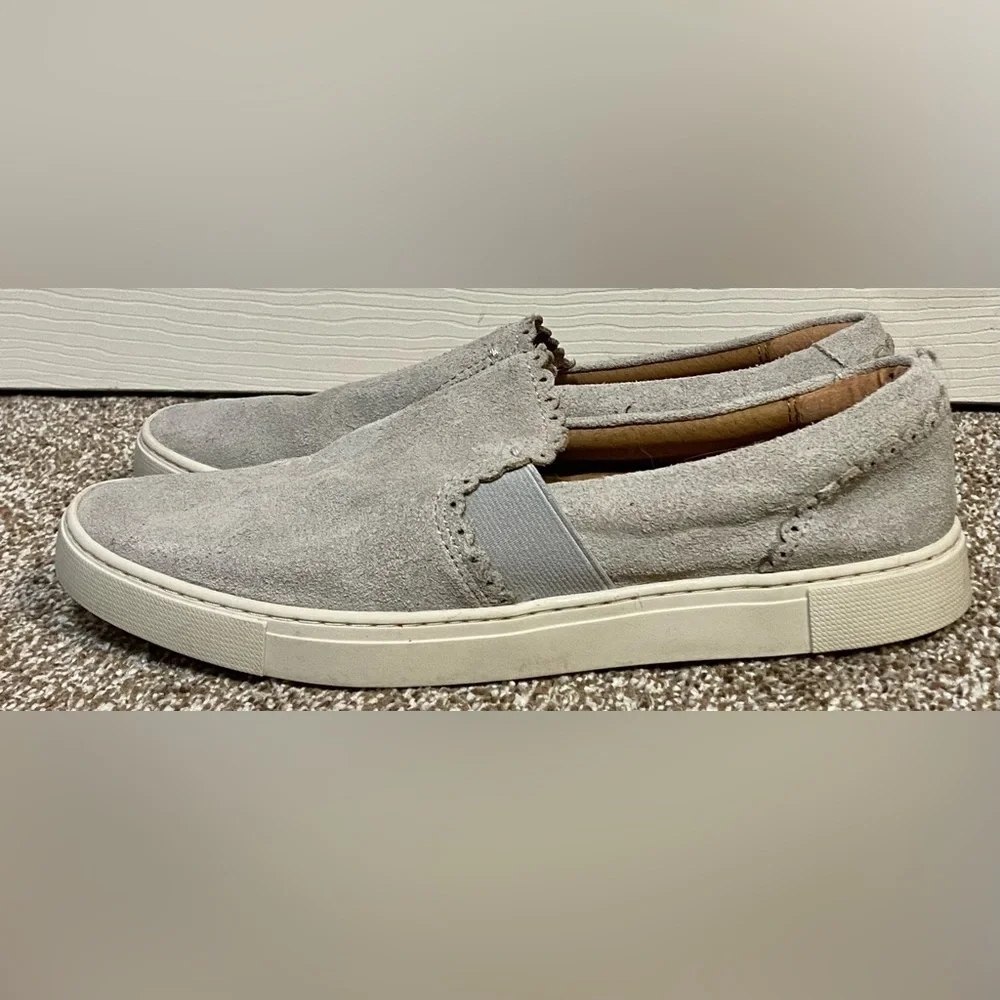Frye women’s size 9.5 Gray leather scalloped slip on sneakers